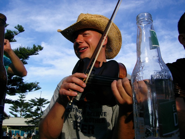 ani slovensky folklor nechybal.JPG